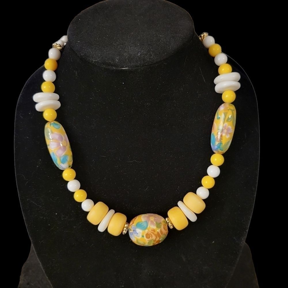 80s WD Beaded Necklace Statement Piece Yellow Colorful Spring